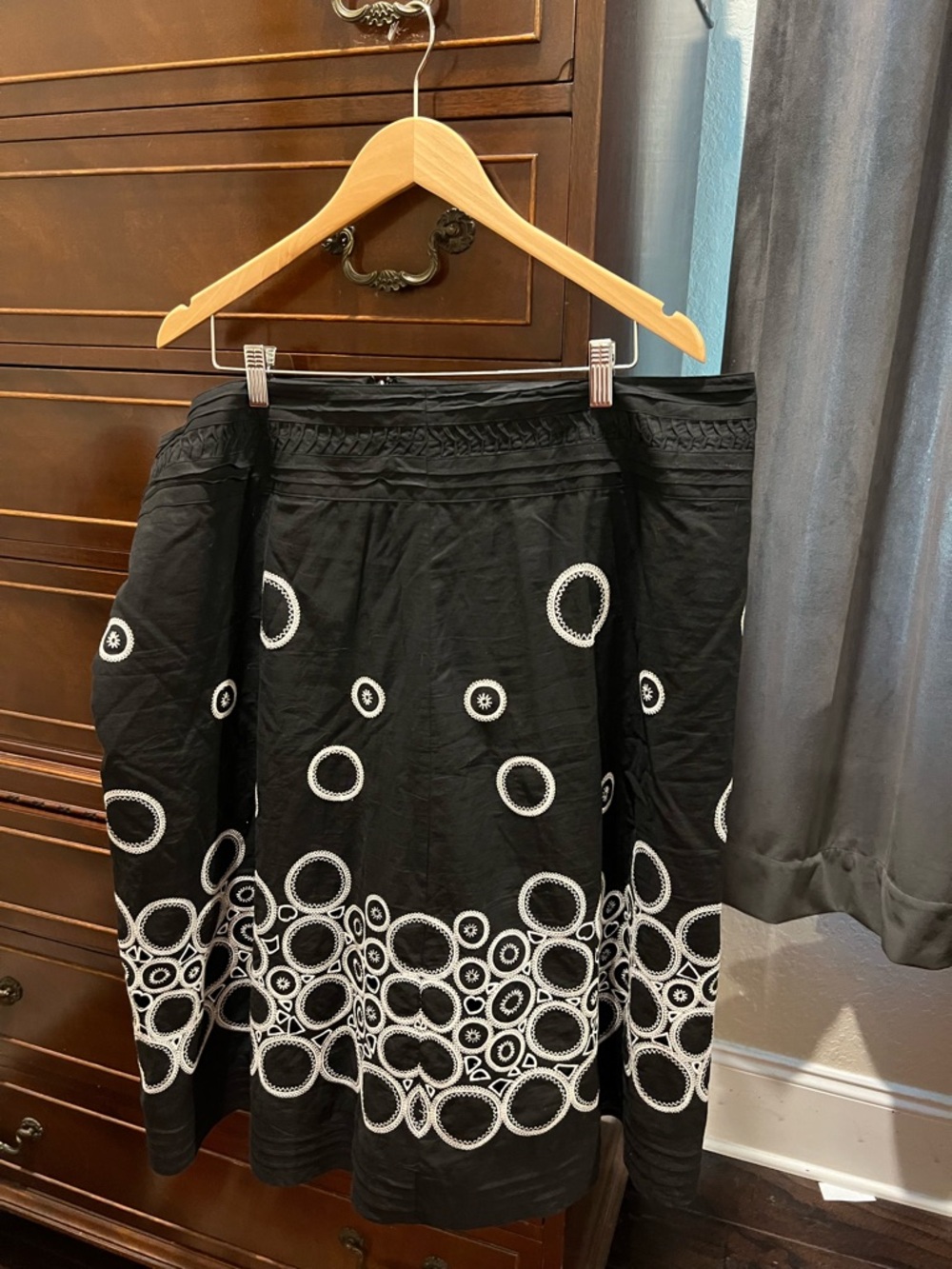 Nygaard Collection Black Embroidered Skirt Size 18